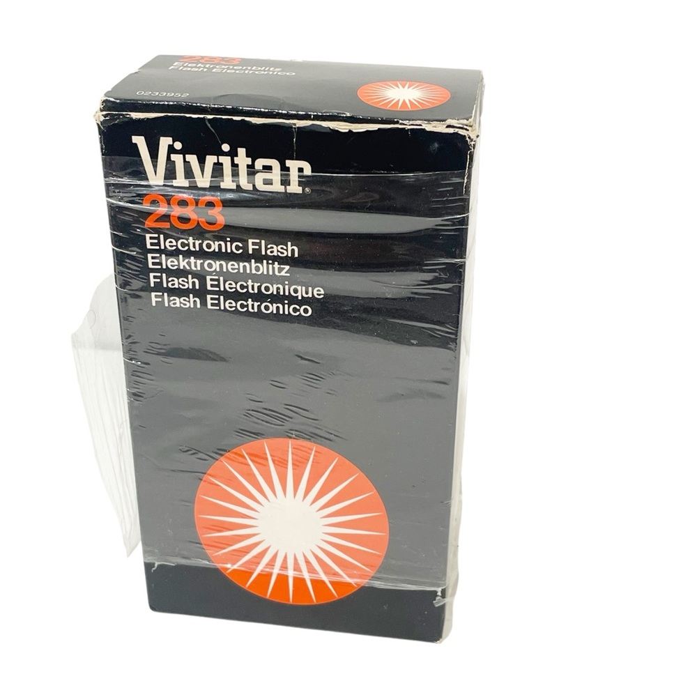 Vivitar Auto Thyristor 283 Shoe Mount Flash Universal Vintage NEW